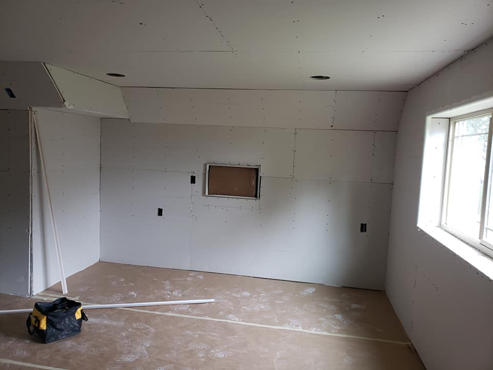 Drywall texturing project photo 24