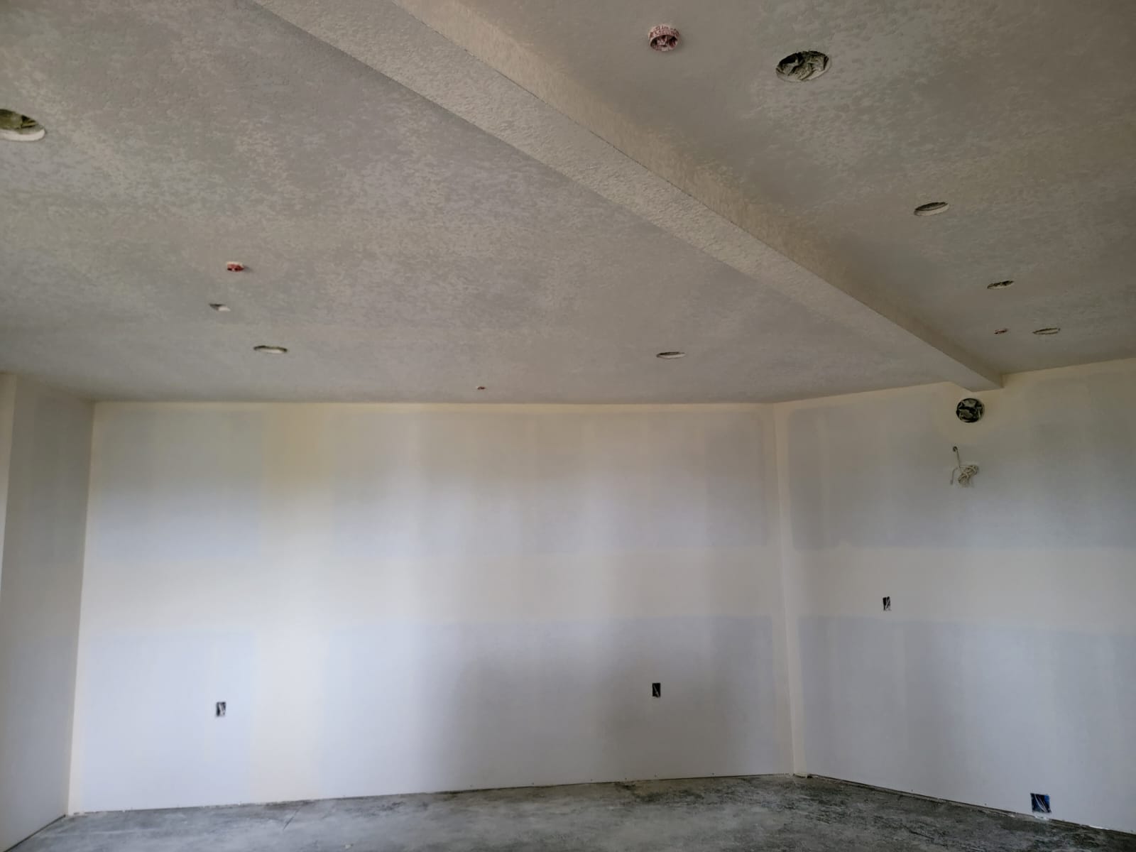 Drywall and Painting project photo 2