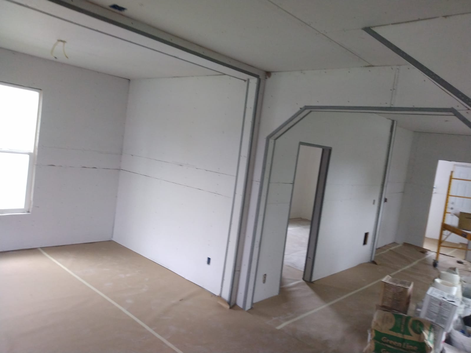 Drywall texturing project photo 25