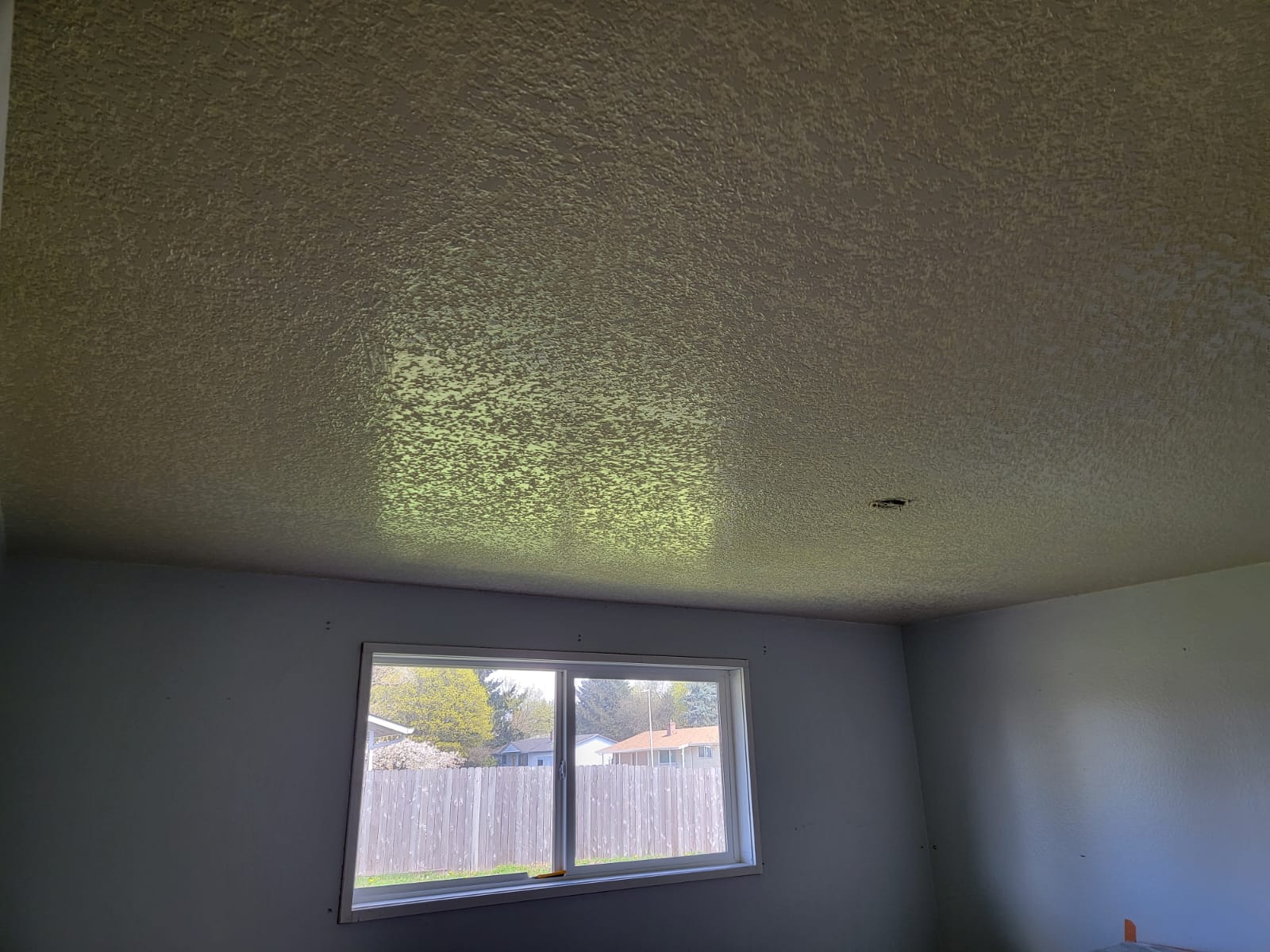 Drywall texturing project photo 21