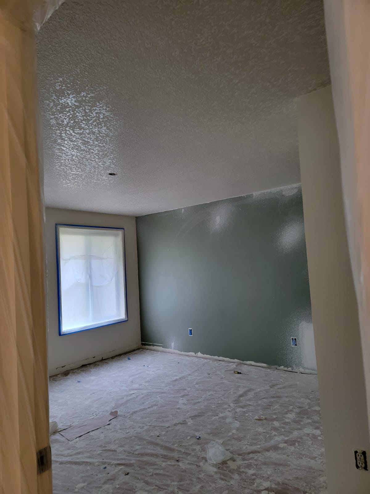 Drywall texturing project photo 7