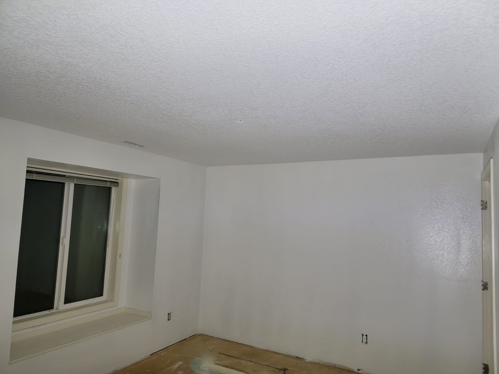Drywall texturing project photo 5
